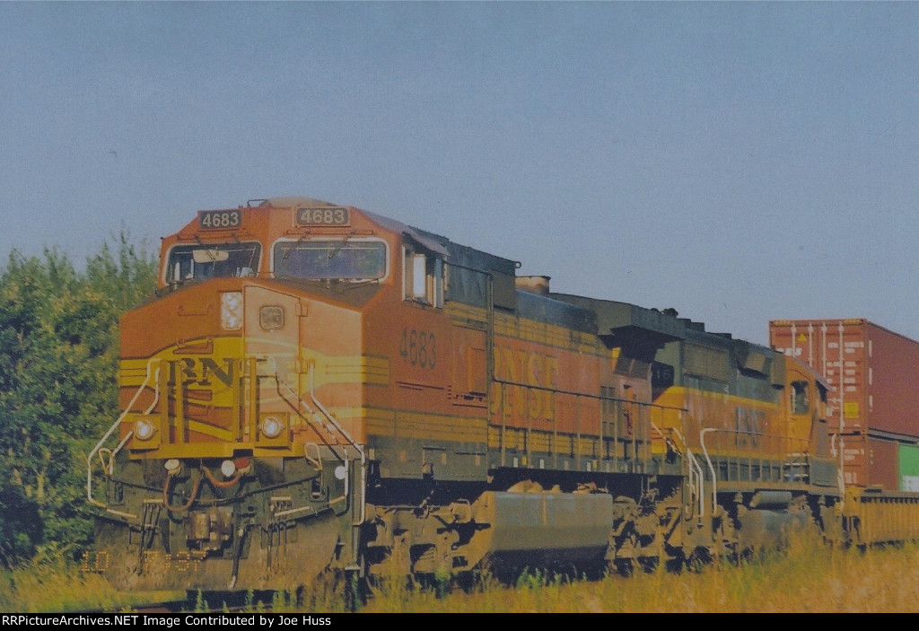 BNSF 4683 East